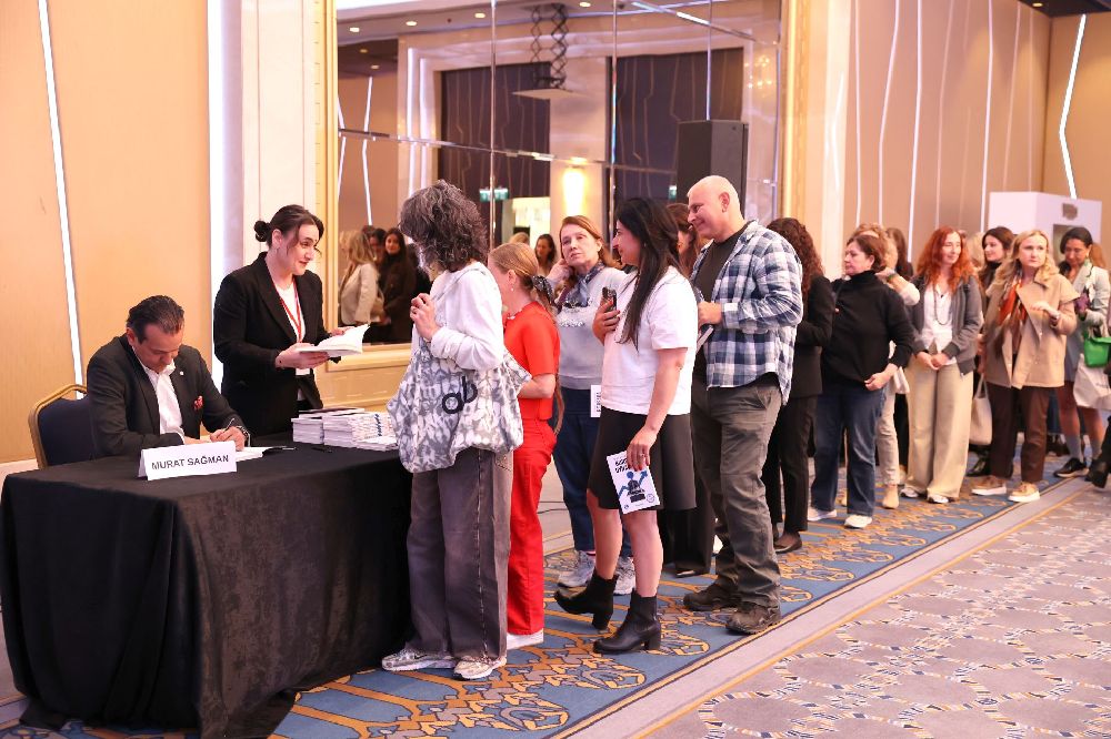 Murat Sağman Book Signing Desk